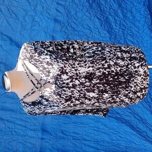 NWT Thalia sodi blouse med black and white